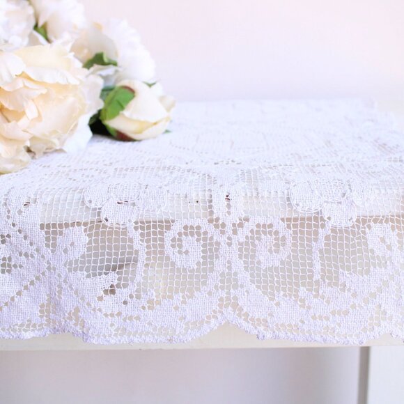 Vintage Table Runner, Small Ivory Lace Tablecloth Or Topper - Picture 9 of 10